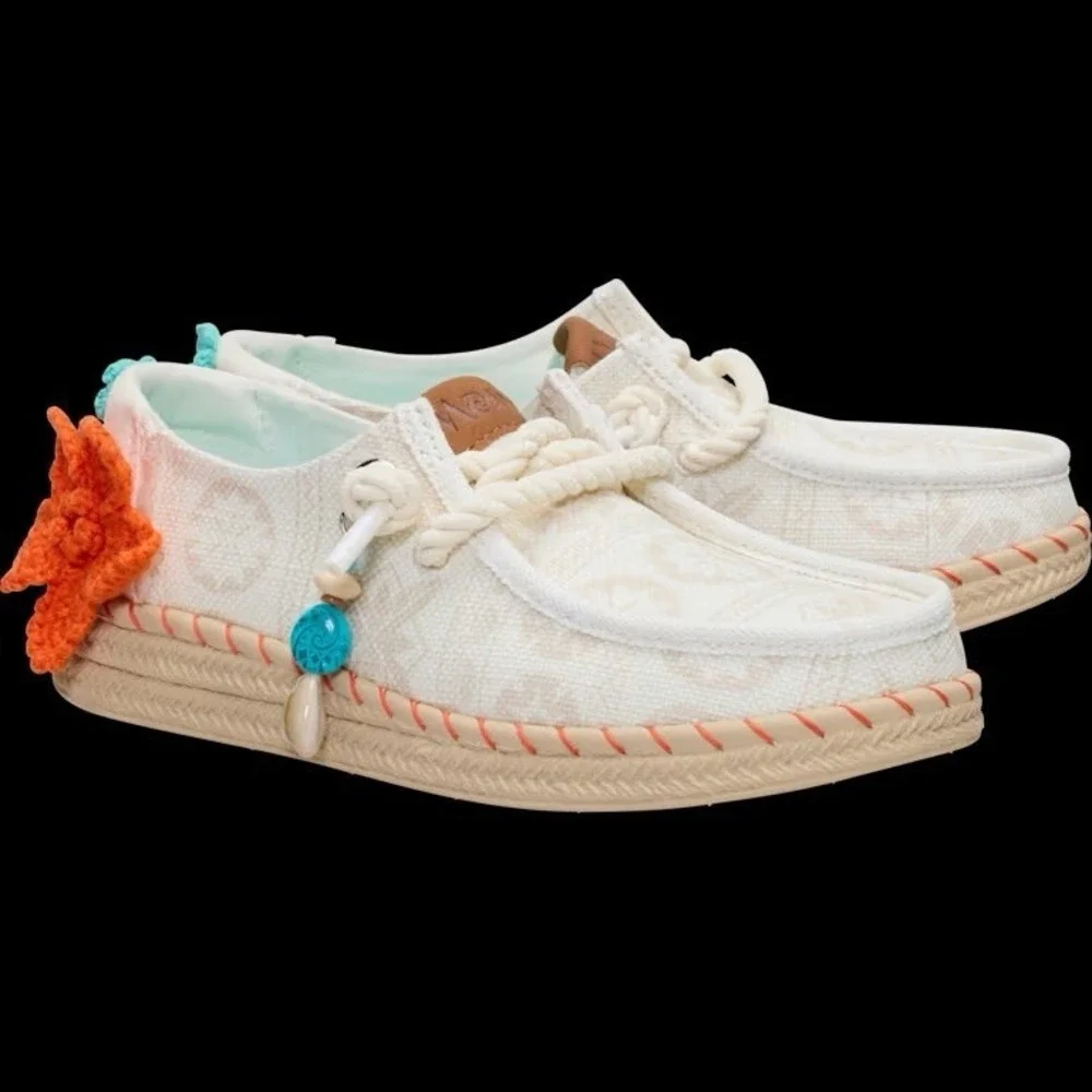 New Hey Dude Disney Moana Wendy Espadrille Slip On Shoes HTF Sz 10 Women's